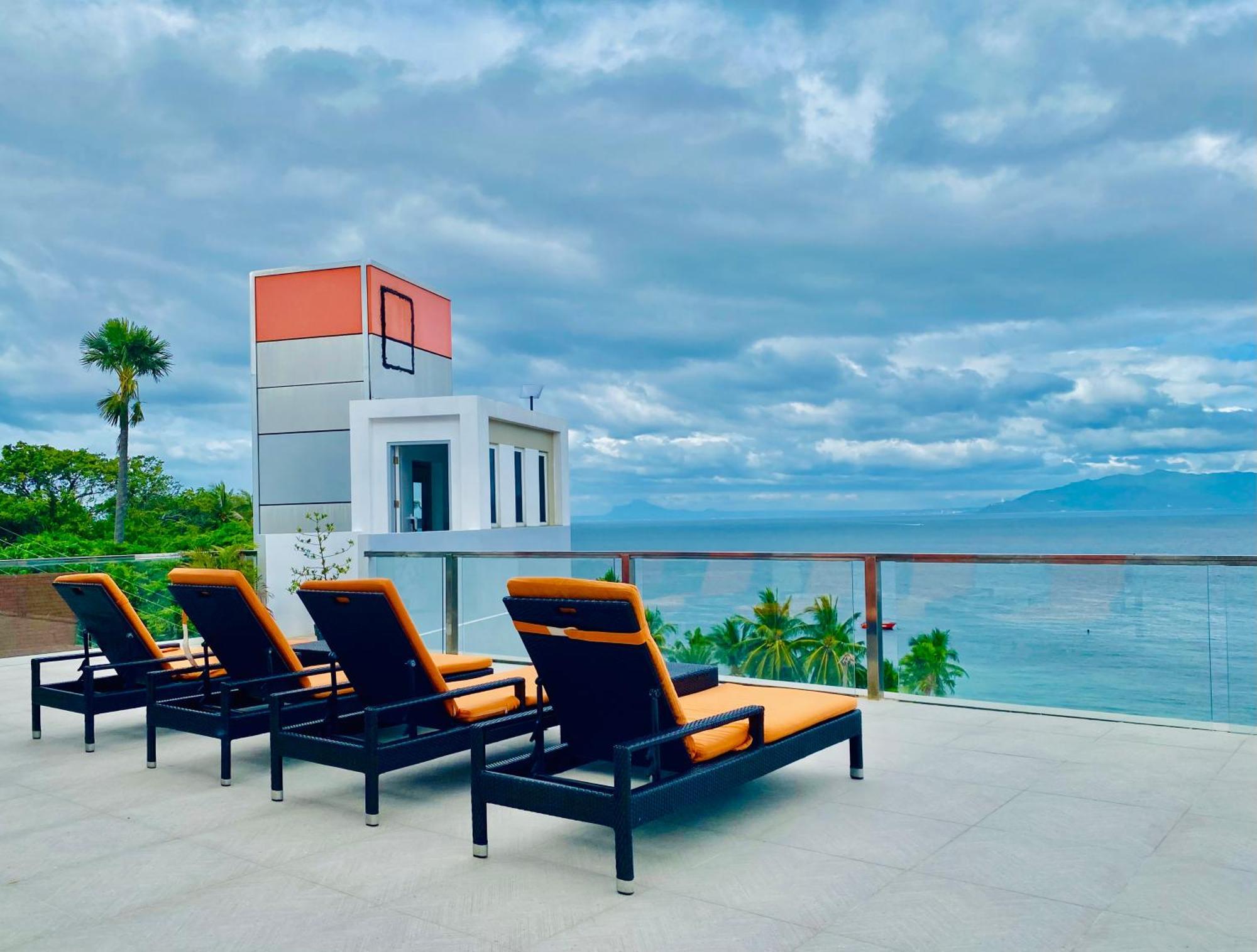 Lalaguna Villas Luxury Dive Resort And Spa Puerto Galera Exterior photo