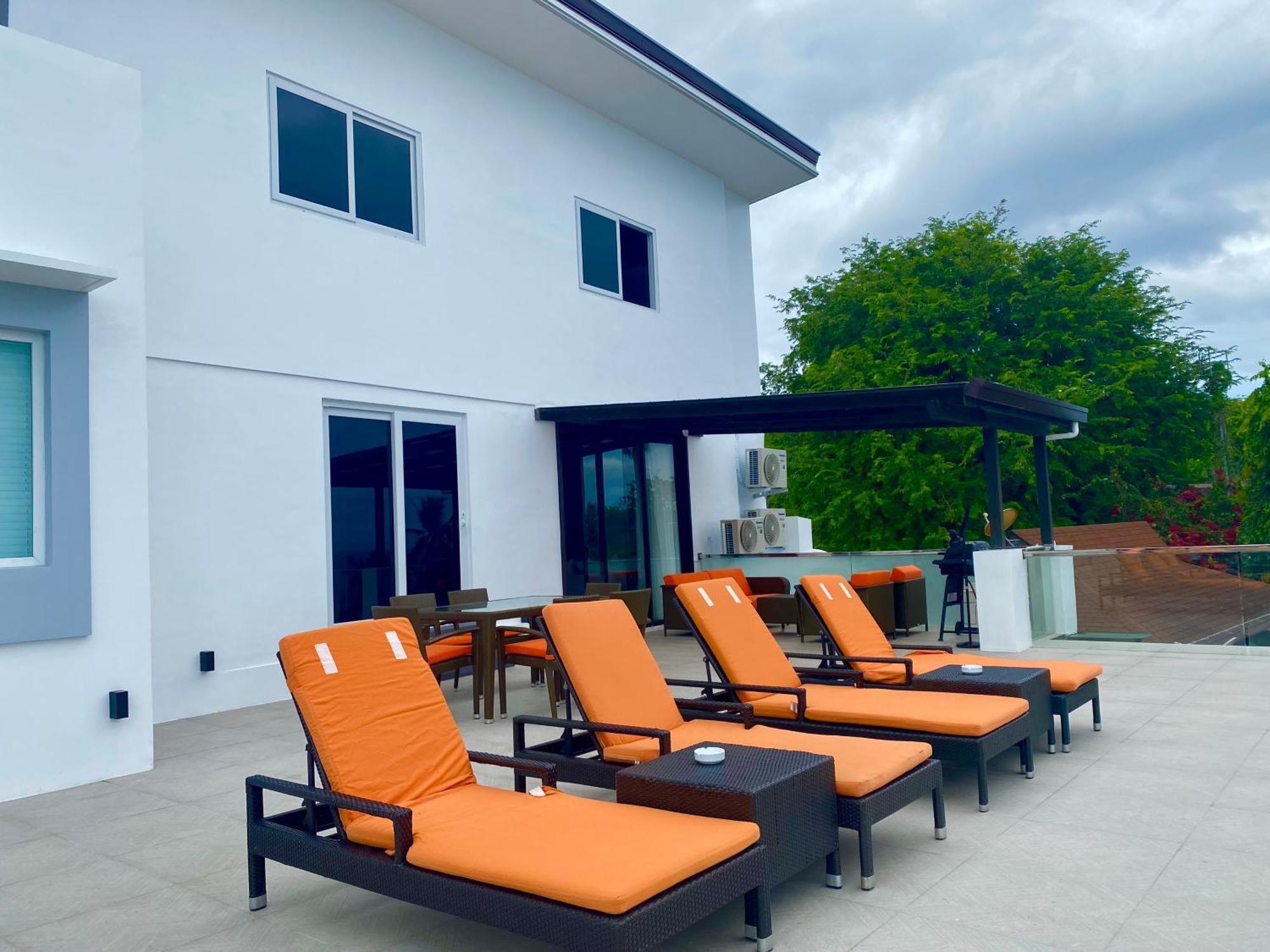 Lalaguna Villas Luxury Dive Resort And Spa Puerto Galera Exterior photo