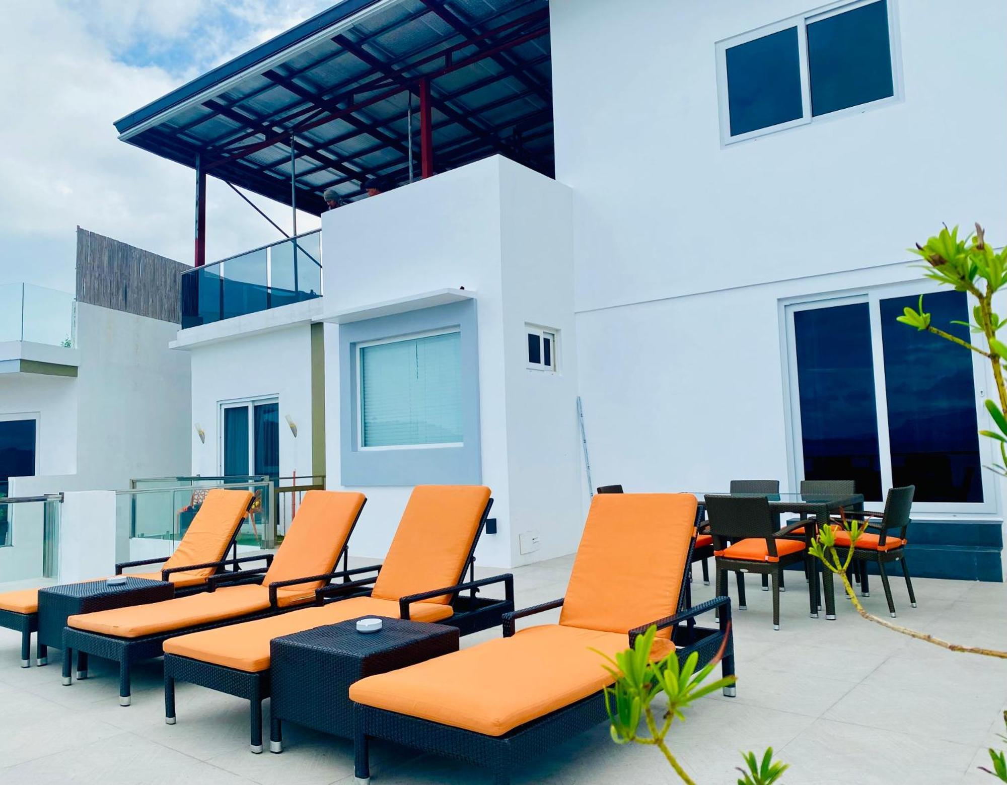 Lalaguna Villas Luxury Dive Resort And Spa Puerto Galera Exterior photo